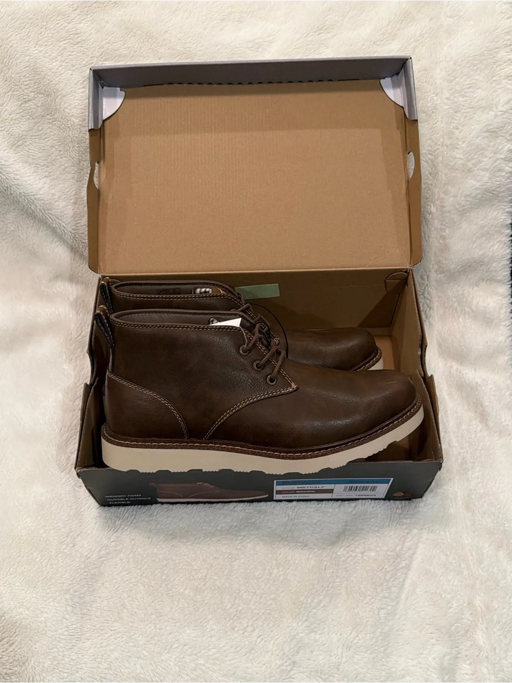 NWT Buffalo David Bitton Brown Leather Chukka Boots with White Sole